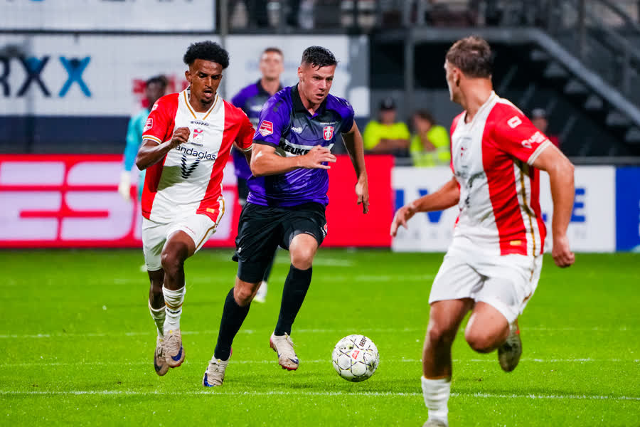 FC Emmen Voetbal: Trots van Drenthe en Passie op het Veld
