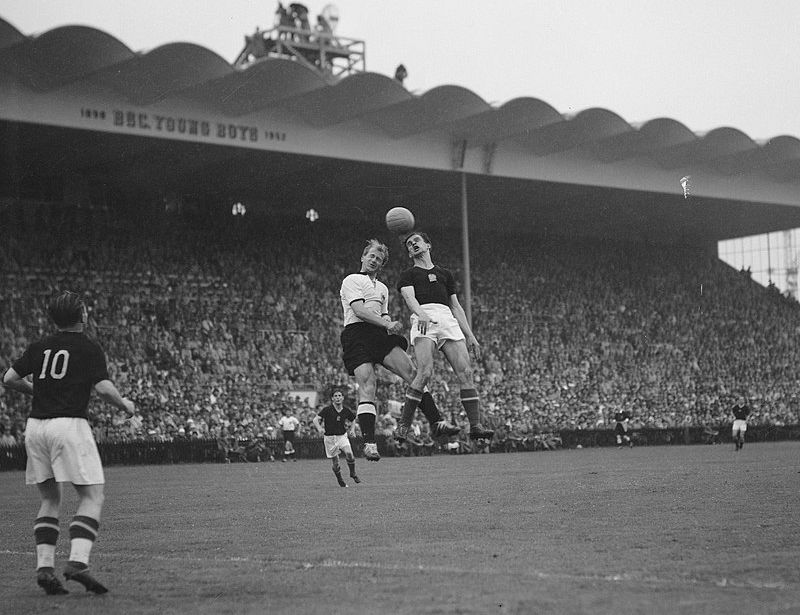 De Aftrap van het Wereldkampioenschap: Eerste Wedstrijd WK Komt Eraan!