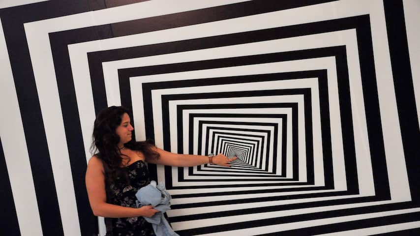 Betoverende Wereld: Escher Tentoonstelling vol Illusies en Verbeelding